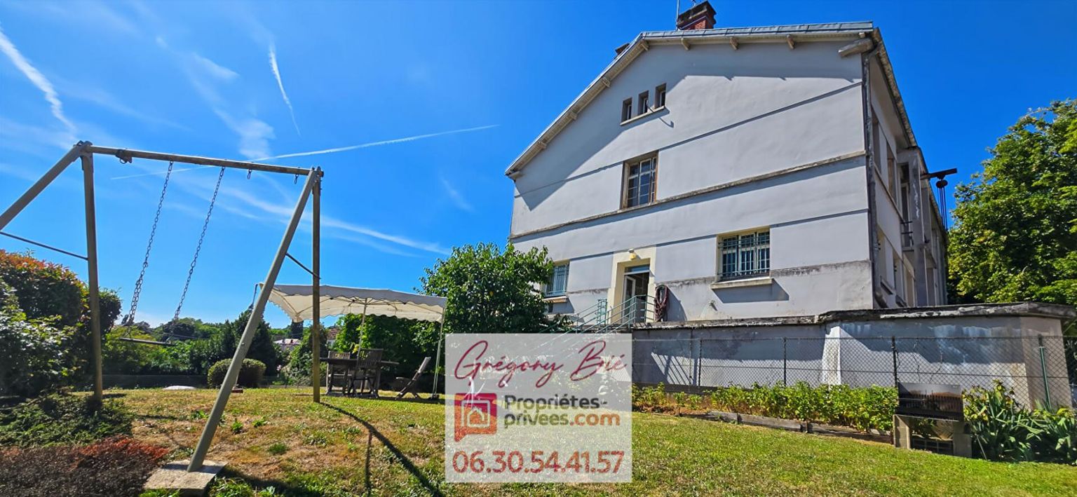 LA FERTE-SOUS-JOUARRE Maison La Ferte Sous Jouarre 40 pièce(s) 1000 m2 2