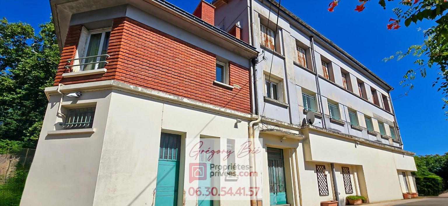 LA FERTE-SOUS-JOUARRE Maison La Ferte Sous Jouarre 40 pièce(s) 1000 m2 3