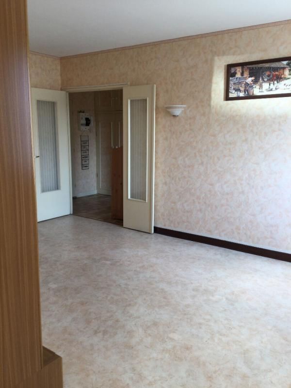 MANTES-LA-VILLE Bel appartement Mantes La Ville 4 pièce(s) 74 m2 4