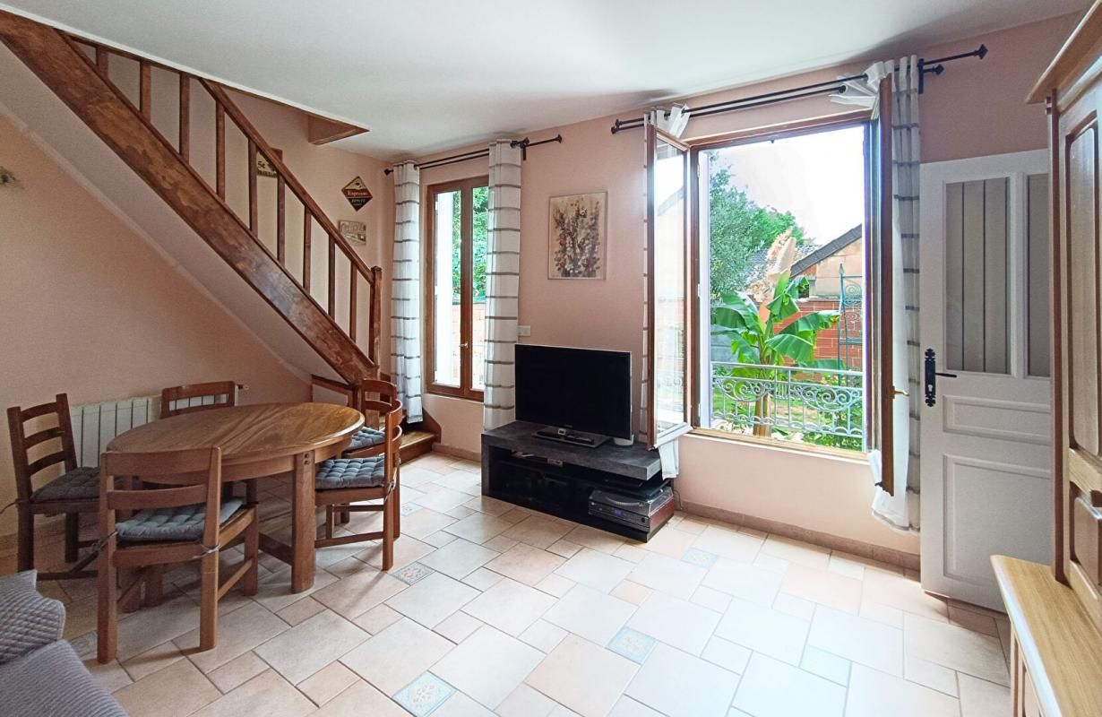 CHAMPIGNY-SUR-MARNE Maison Champigny Sur Marne 4 pièce(s) 102 m2 2