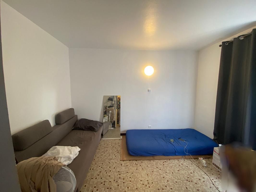 Studio T1 vendu loué