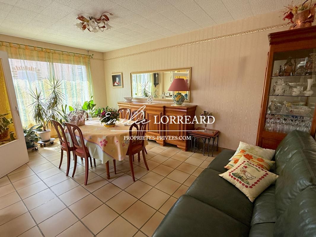 LE MANS Maison Le Mans 9 pièce(s) 159 m2 3
