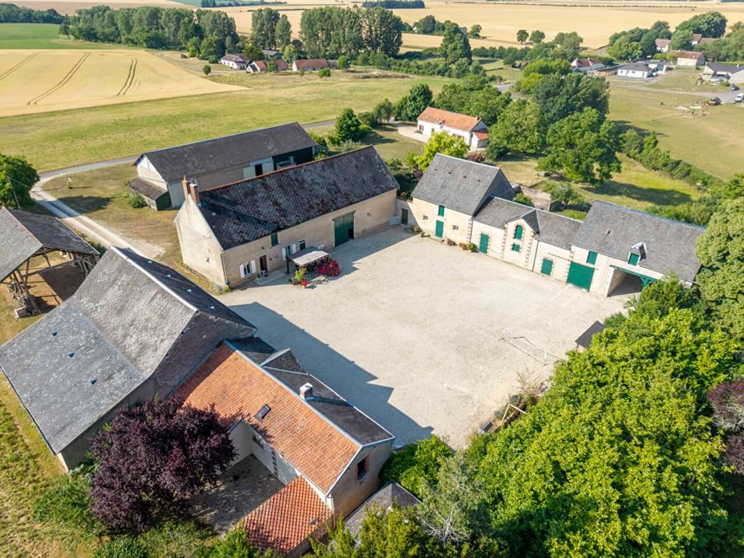 LISSAY-LOCHY Maison Lissay Lochy 7 pièce(s) 365 m2 1