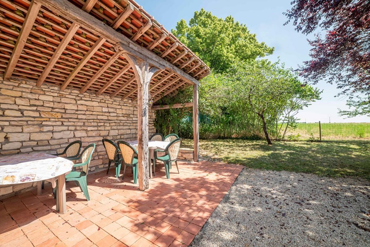 LISSAY-LOCHY Maison Lissay Lochy 7 pièce(s) 365 m2 4