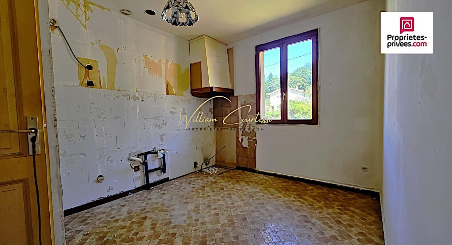 LAVELANET Maison Lavelanet 4 pièce(s) 90 m2 + Garage 31 m² 4