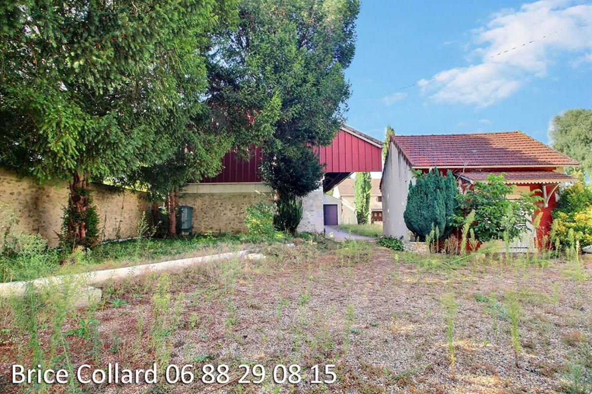 CINQUEUX 60940 CINQUEUX Rare ensemble immobilier, emplacement de 1er choix 2