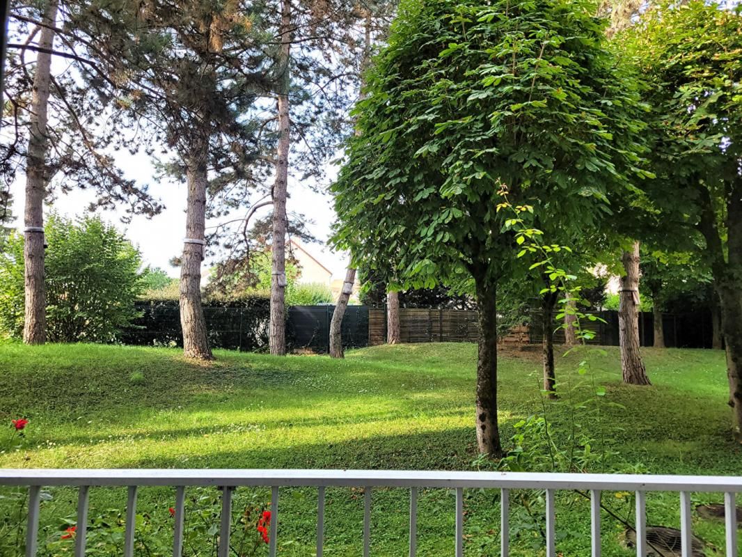 91480- Quincy s/s Sénart- Appartement T3 + parking+ cave