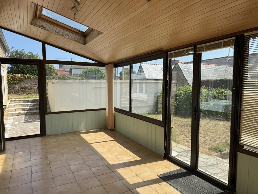PLEUBIAN Pleubian, Laneros,Proche Mer , 93 m² , 3 Chambres ,Garage , Véranda ,Dépendance 2