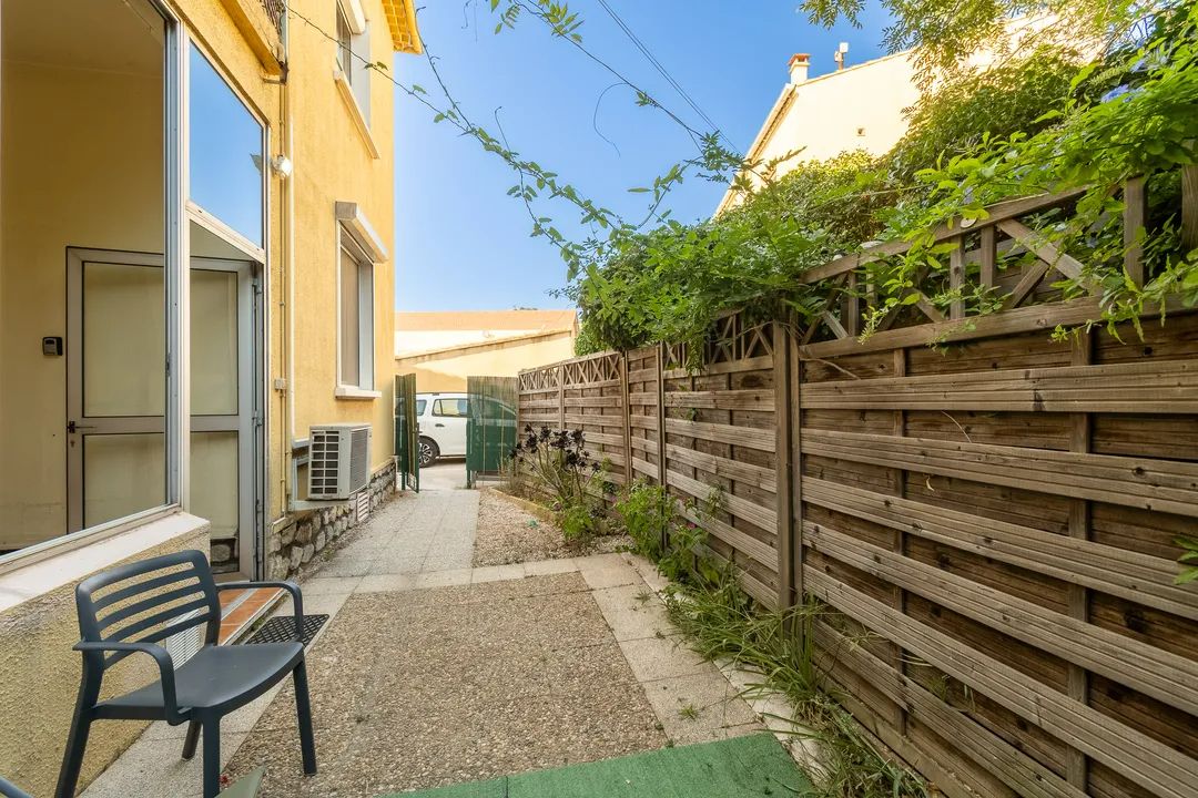 SIX-FOURS-LES-PLAGES Appartement Six Fours Les Plages 4 pièce(s) 97 m2 avec Jardin et Parking 3