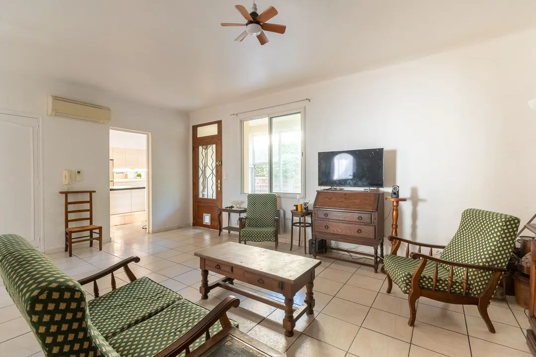 SIX-FOURS-LES-PLAGES Appartement Six Fours Les Plages 4 pièce(s) 97 m2 avec Jardin et Parking 4