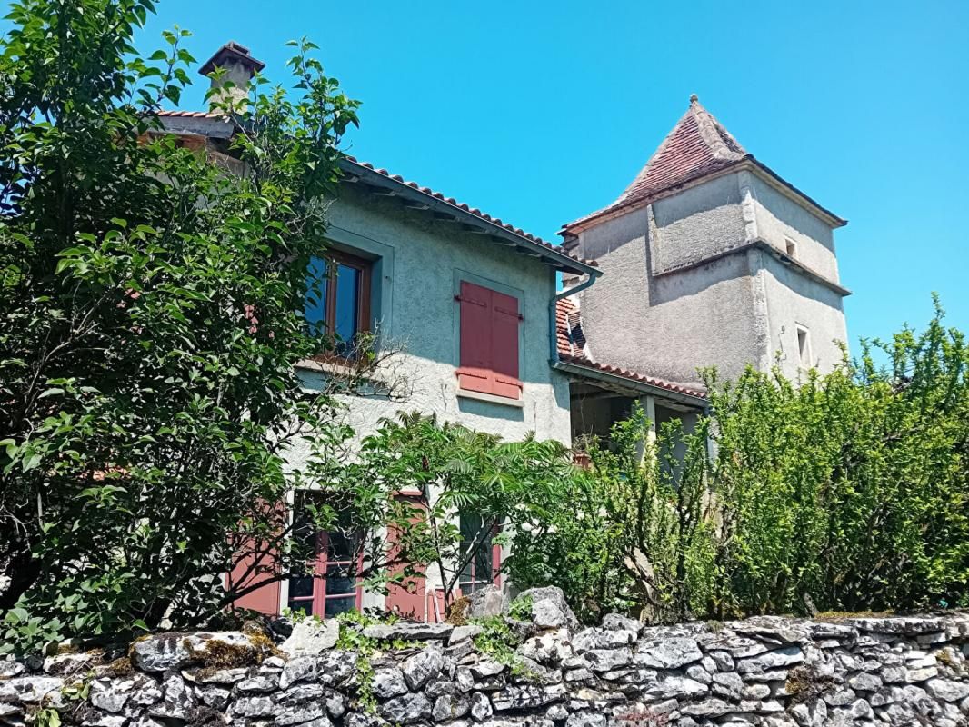 LIMOGNE-EN-QUERCY Maison 4 pièce(s) 104 m2 , grange 2