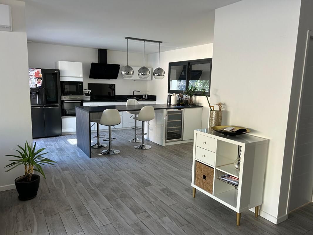 SAINT-BAUZILLE-DE-LA-SYLVE Maison 5 pièce(s) 101 m2 3