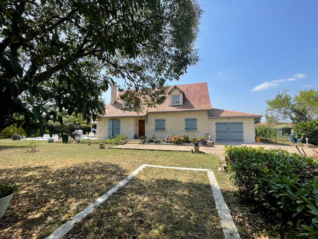 Maison Menesplet 8 pièce(s) 143 m2