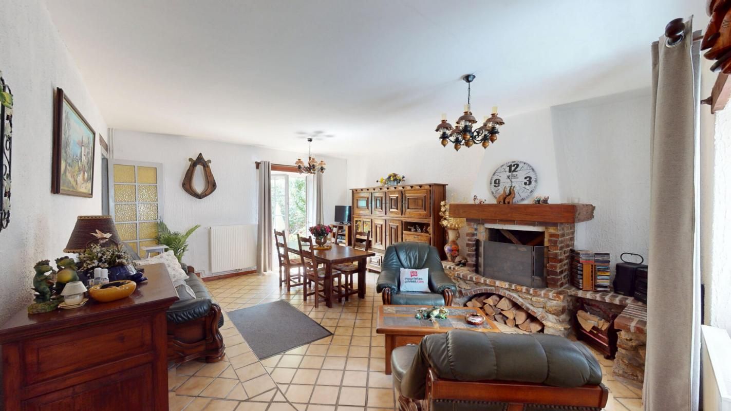 ROZAY-EN-BRIE MAISON 5 pièces et GRANGE  avec compteur EDF 315 000 1