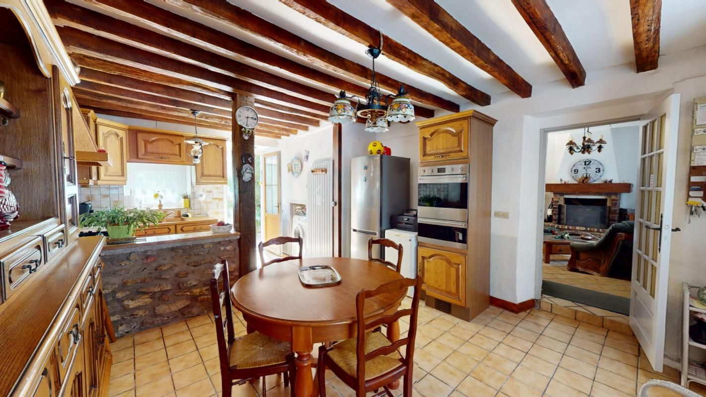 ROZAY-EN-BRIE MAISON 5 pièces et GRANGE  avec compteur EDF 315 000 2