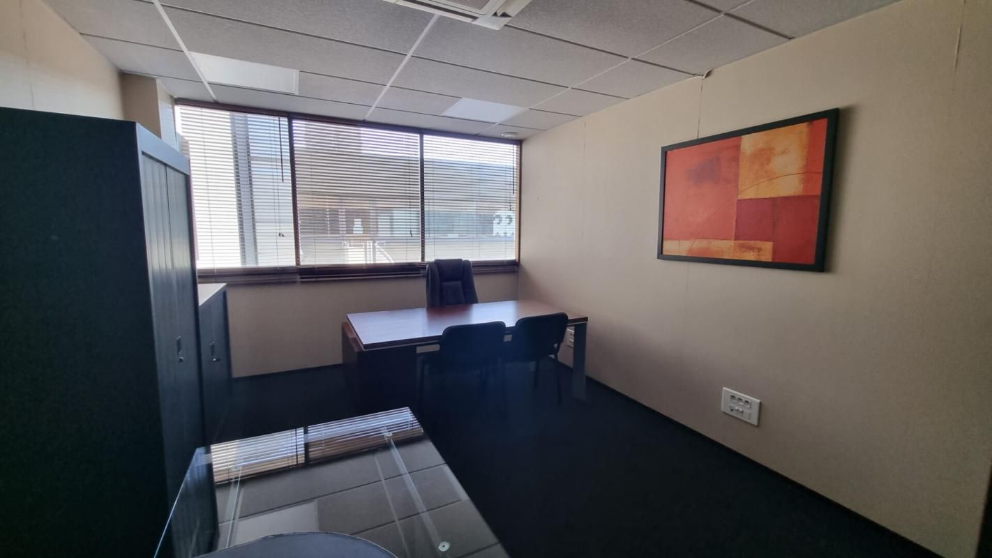 BRUGES BRUGES EPARC - Bureaux 16,62 m² 3