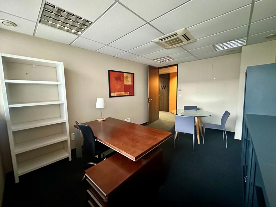 BRUGES BRUGES EPARC - Bureaux 16,62 m² 4