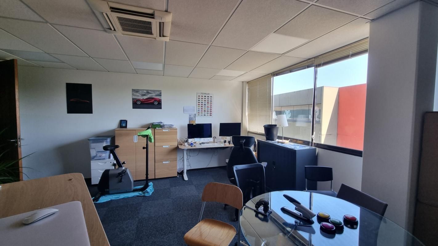 BRUGES BRUGES , EPARC  - Bureaux 16,62 m² 2