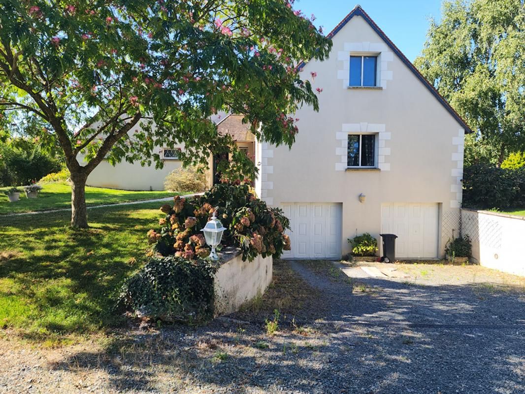 ESVRES Maison Esvres 7 pièce(s) 246 m2 3