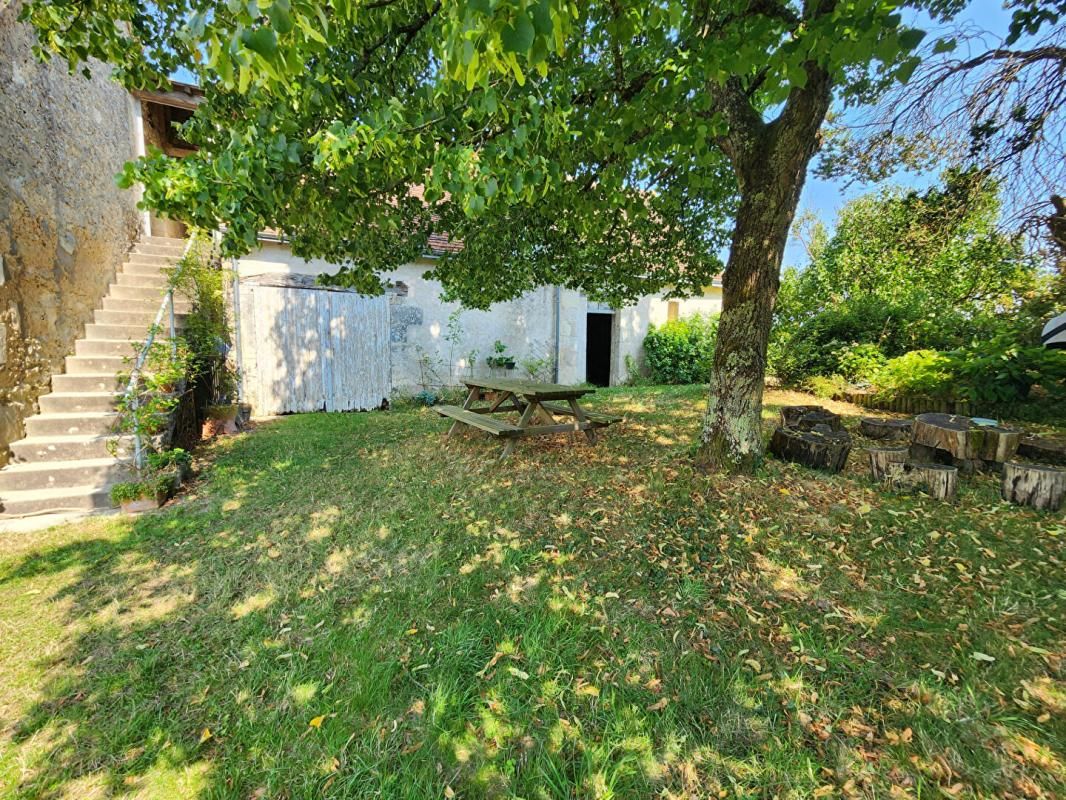 GENILLE Maison Genille 4 pièce(s) 85 m2 3