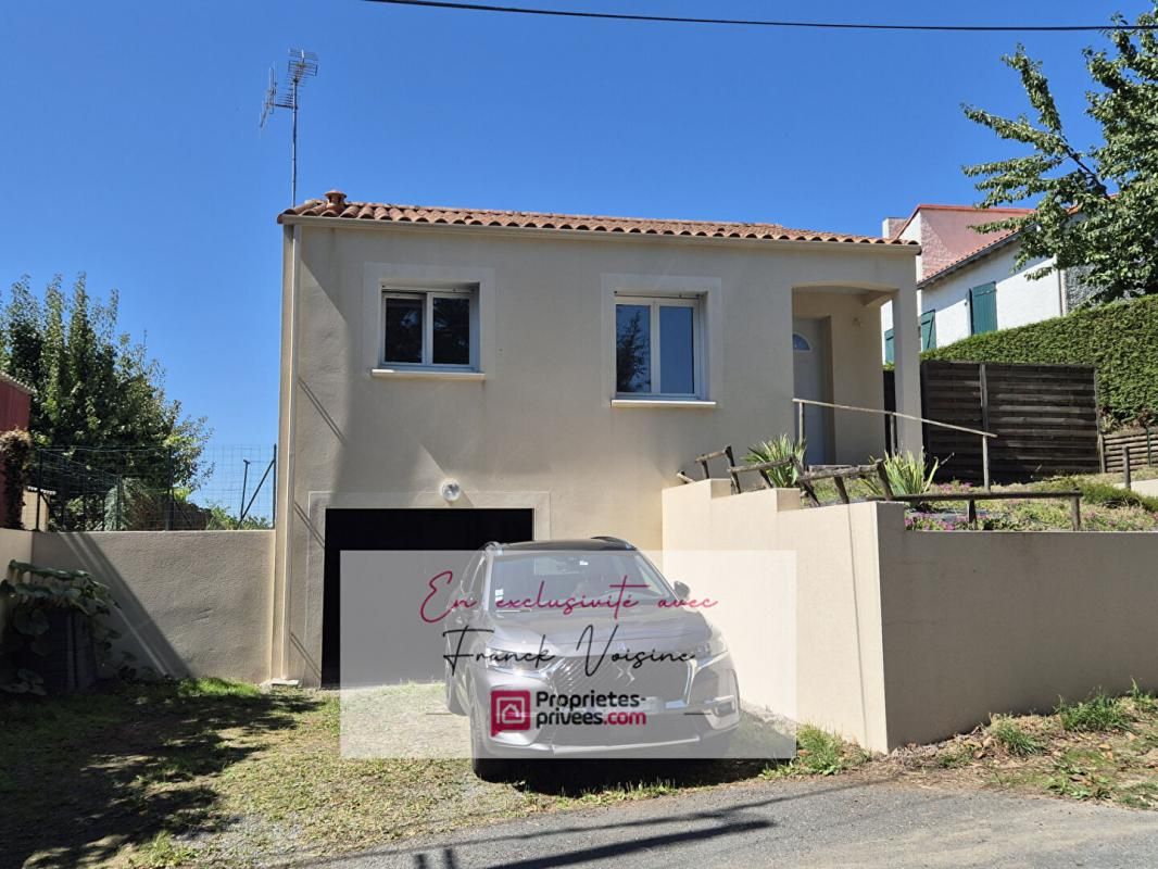 LES HERBIERS A VENDRE en Exclusivité aux Herbiers, maison avec 2 chambres sur une parcelle de 243 m2 1