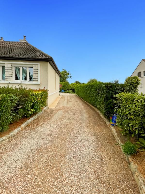 LIGNIERES Maison avec Chambres d'Hôtes à Lignières (18) 150m2 terrain 1322 m2 3