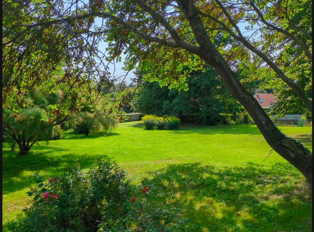 MONTALET-LE-BOIS Exclusivité Propriétés-Privées - Maison pleine de charme, dans un cadre exceptionnel 2
