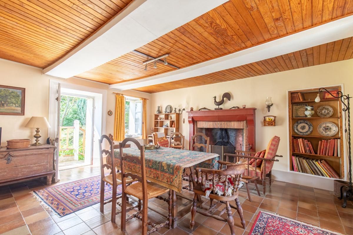MONTALET-LE-BOIS Exclusivité Propriétés-Privées - Maison pleine de charme, dans un cadre exceptionnel 3