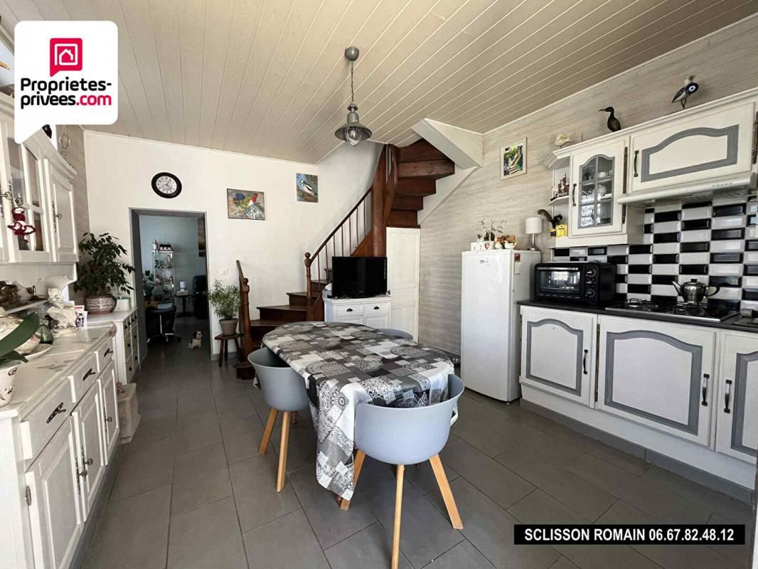 LORIGNAC Maison Lorignac 4 pièce(s) 76 m2 - 2 chambres - grandes dépendances - jardin - Prix 166 384 HAI 2