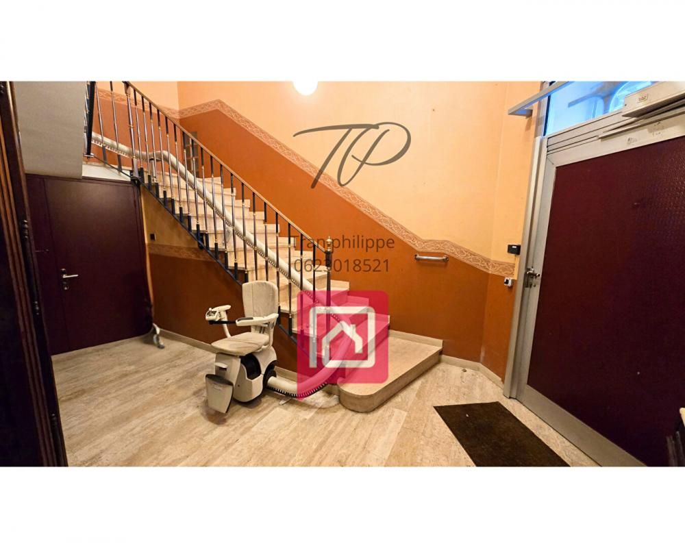 BEZIERS Appartement Beziers T5 de 177 m2 avec 100m² de terrasse et piscine 3