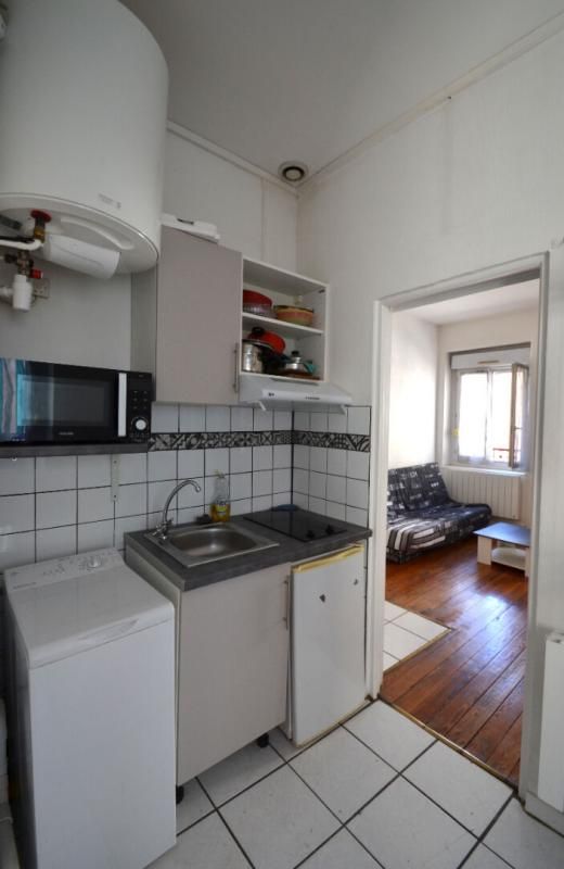 VILLEURBANNE Idéal investisseur : 1 seul lot de 2 Appartements et de 2 caves 2