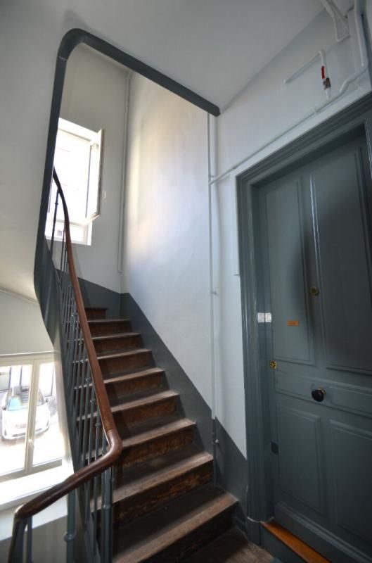 VILLEURBANNE Idéal investisseur : 1 seul lot de 2 Appartements et de 2 caves 4
