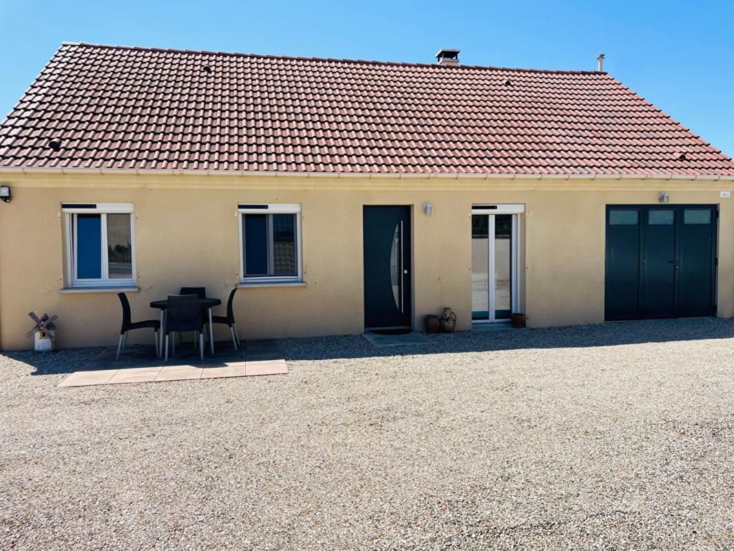 Maison Serazereux 3 chambres Plain pied SANS TRAVAUX 85 m2, terrain 1500m2, garage