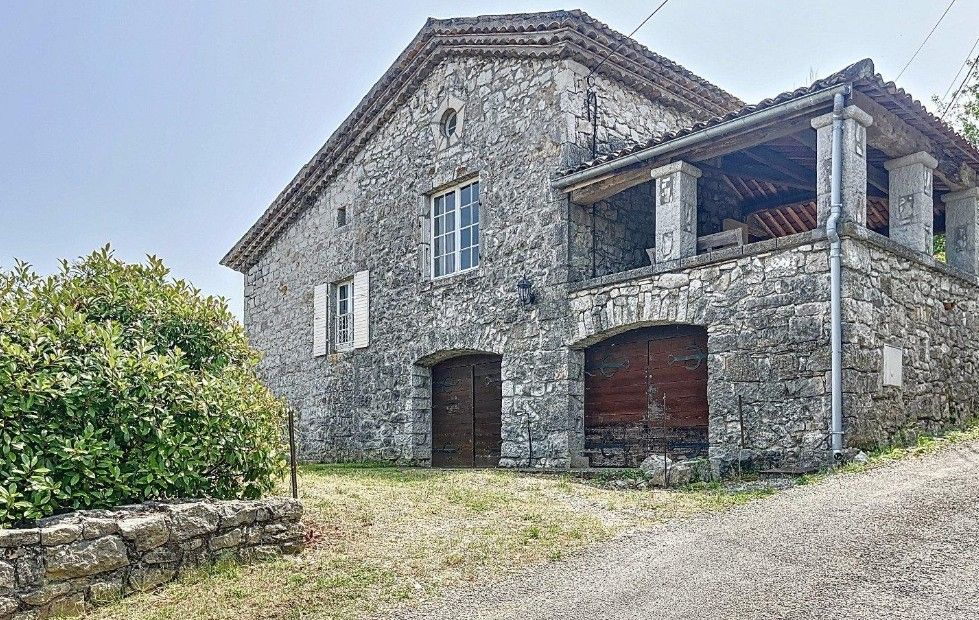 BALAZUC Maison en pierre - Élégance et authenticité 500 000 EUROS 3