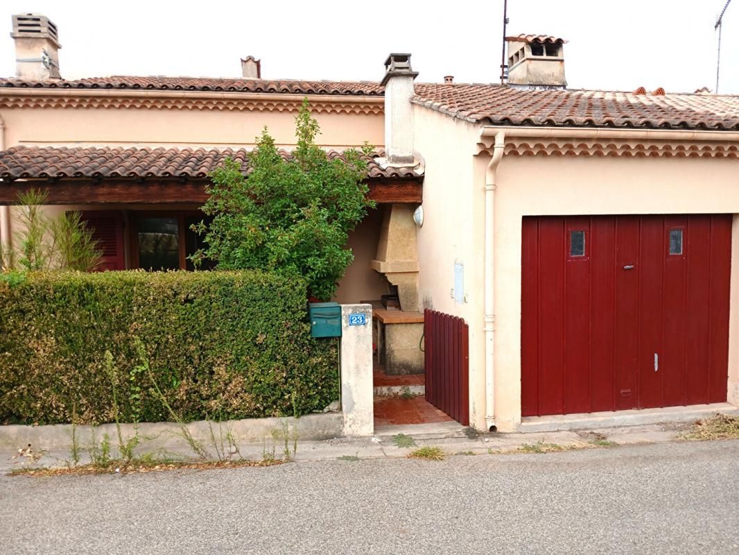 Maison 4 pièces plain pied de 63.85 avec garage - LE VAL