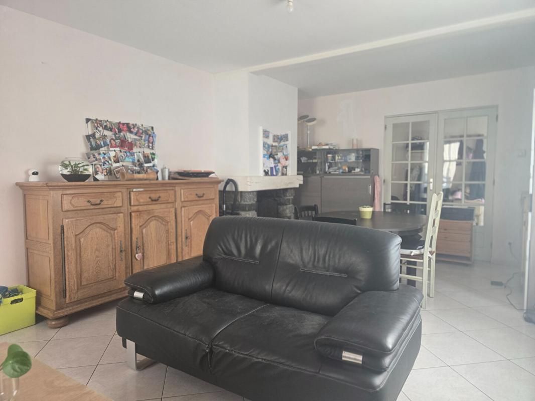 WATTRELOS hyper centre, 3 chambres, extérieur et garage 1