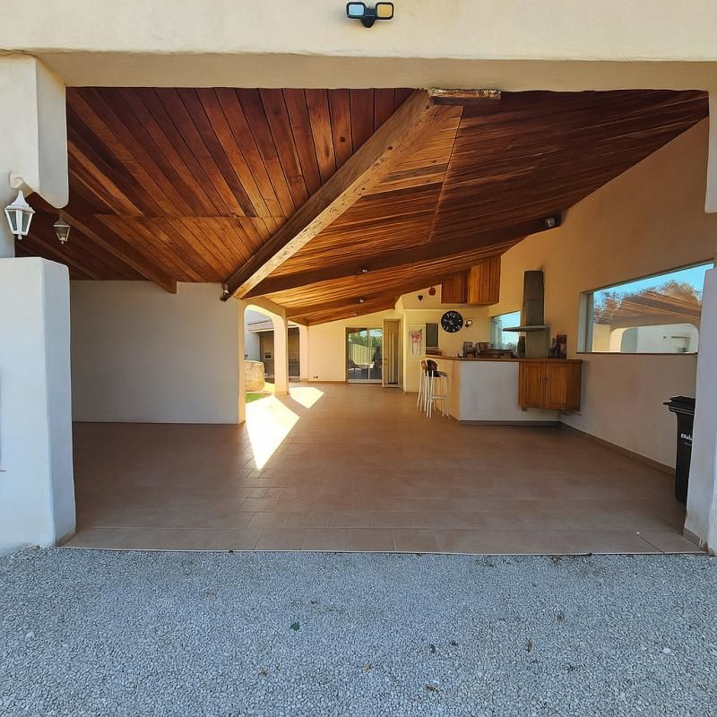 EGUILLES Maison Individuelle à Eguilles 4 pièce(s) 140 m2 sur un terrain de 687m2 3