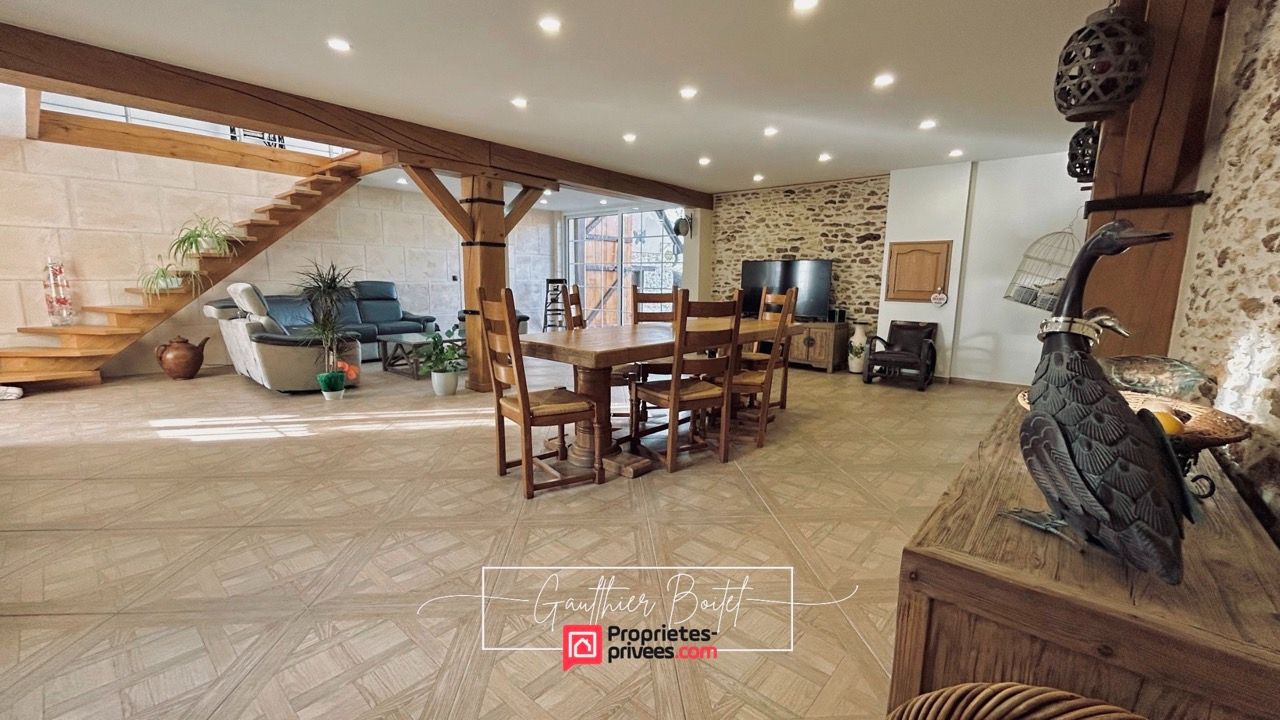 CHEVRU Superbe longère rénovée 350m2 habitable 4