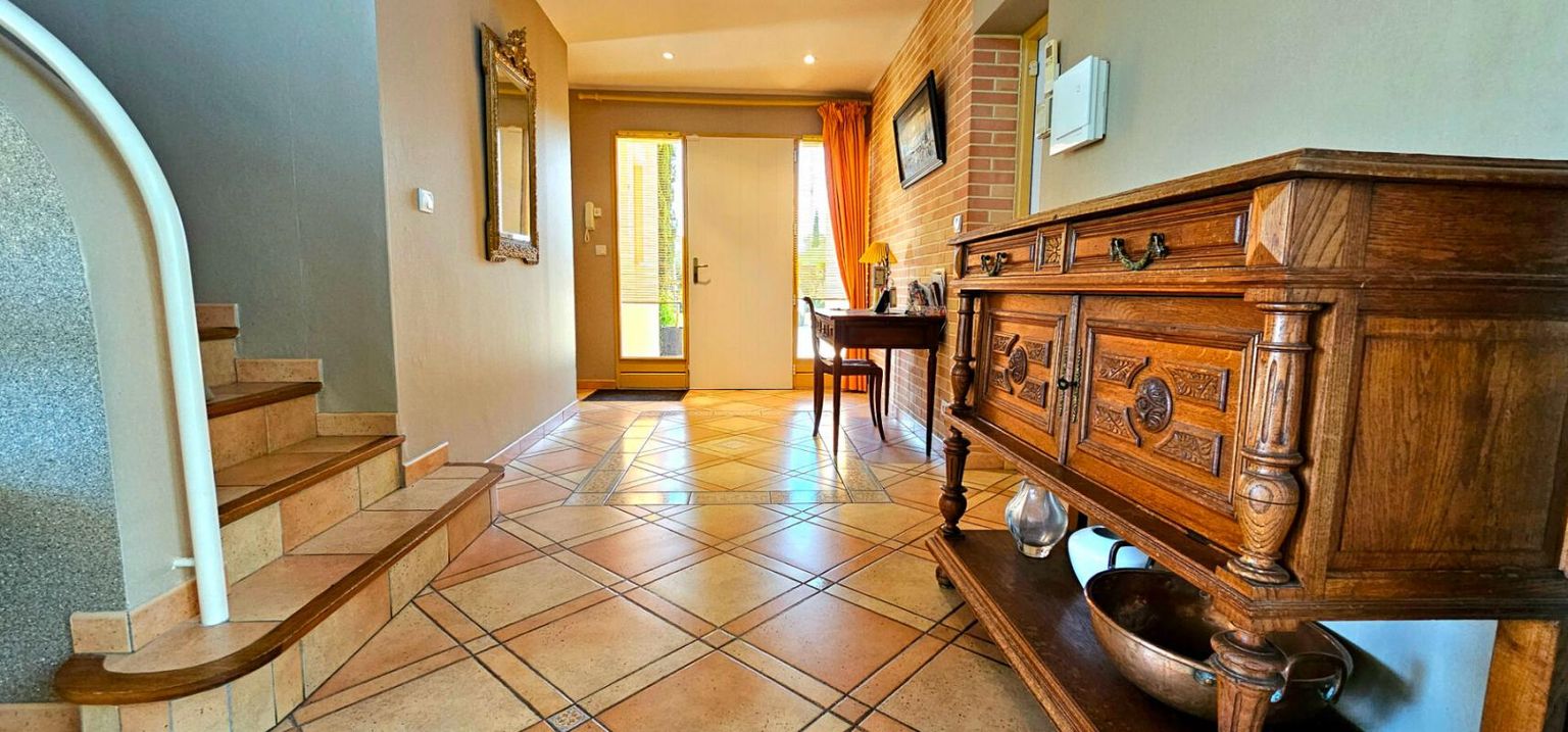 CASTELNAUDARY Maison d'architecte Castelnaudary 7 pièce(s) 181 m2 3