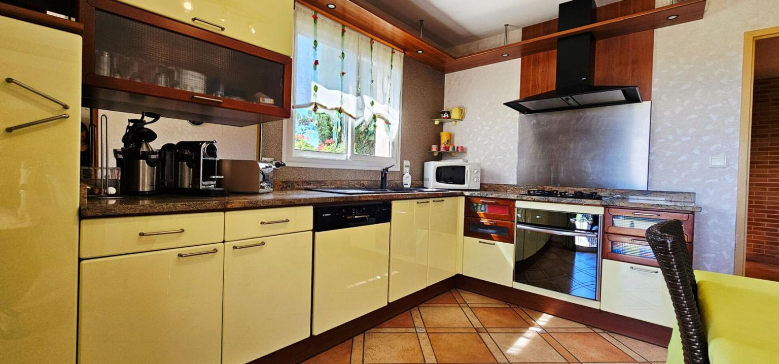 CASTELNAUDARY Maison d'architecte Castelnaudary 7 pièce(s) 181 m2 4