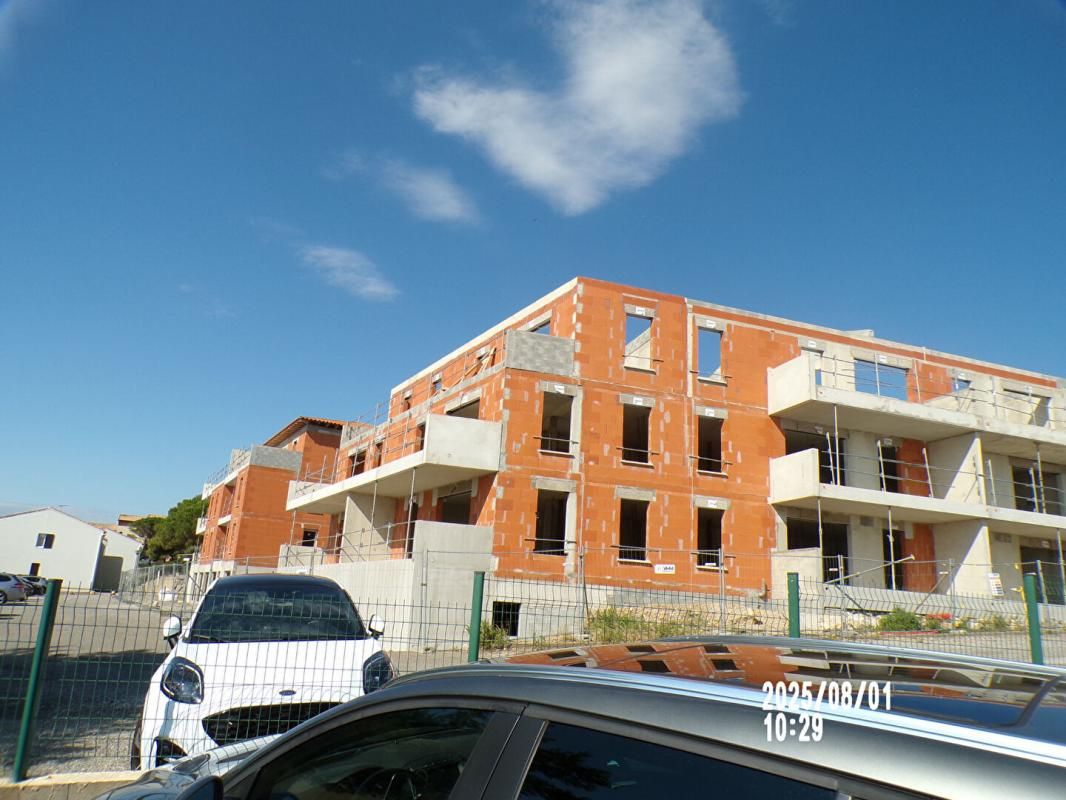 SAINT PIERRE LA MER Appartement Saint Pierre La Mer 3 pièce(s) 51.06 m2 3