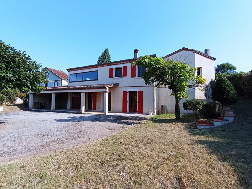 ARTHES Arthès : Belle maison traditionnelle de 5 pièces avec sous-sol 1