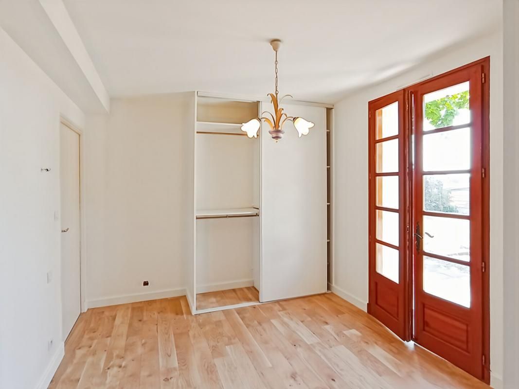 ARTHES Arthès : Belle maison traditionnelle de 5 pièces avec sous-sol 4