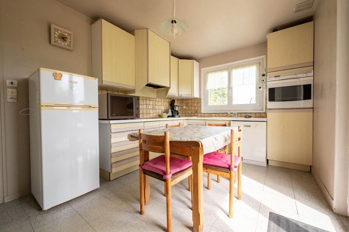 MONTIVILLIERS Maison 3 chambres avec beau jardin et sous-sol complet 4