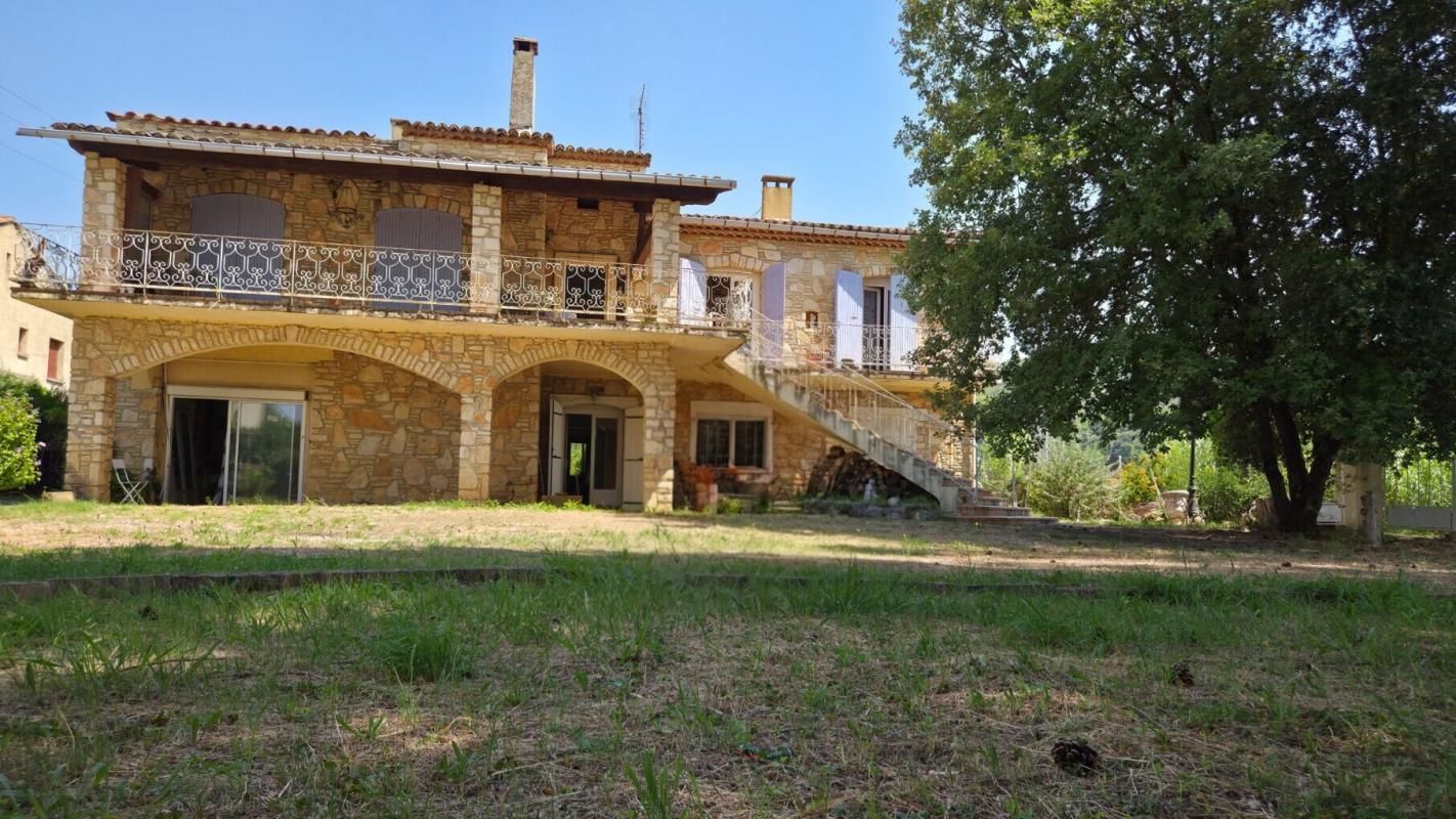 CORNILLON Villa Cornillon 12 pièce(s) 368 m2 2