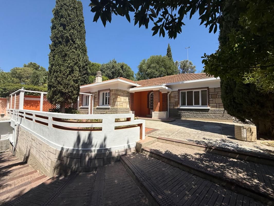 ISTRES Villa d'exception en plein coeur D'istres 1