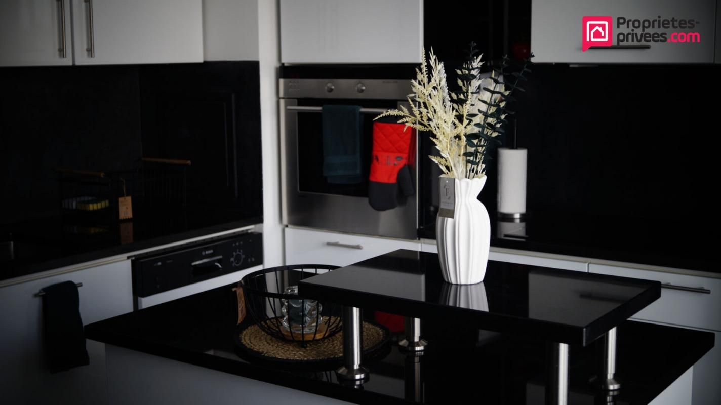CORBEIL-ESSONNES Appartement 3 pièces meublé neuf et ses 3 balcons 3