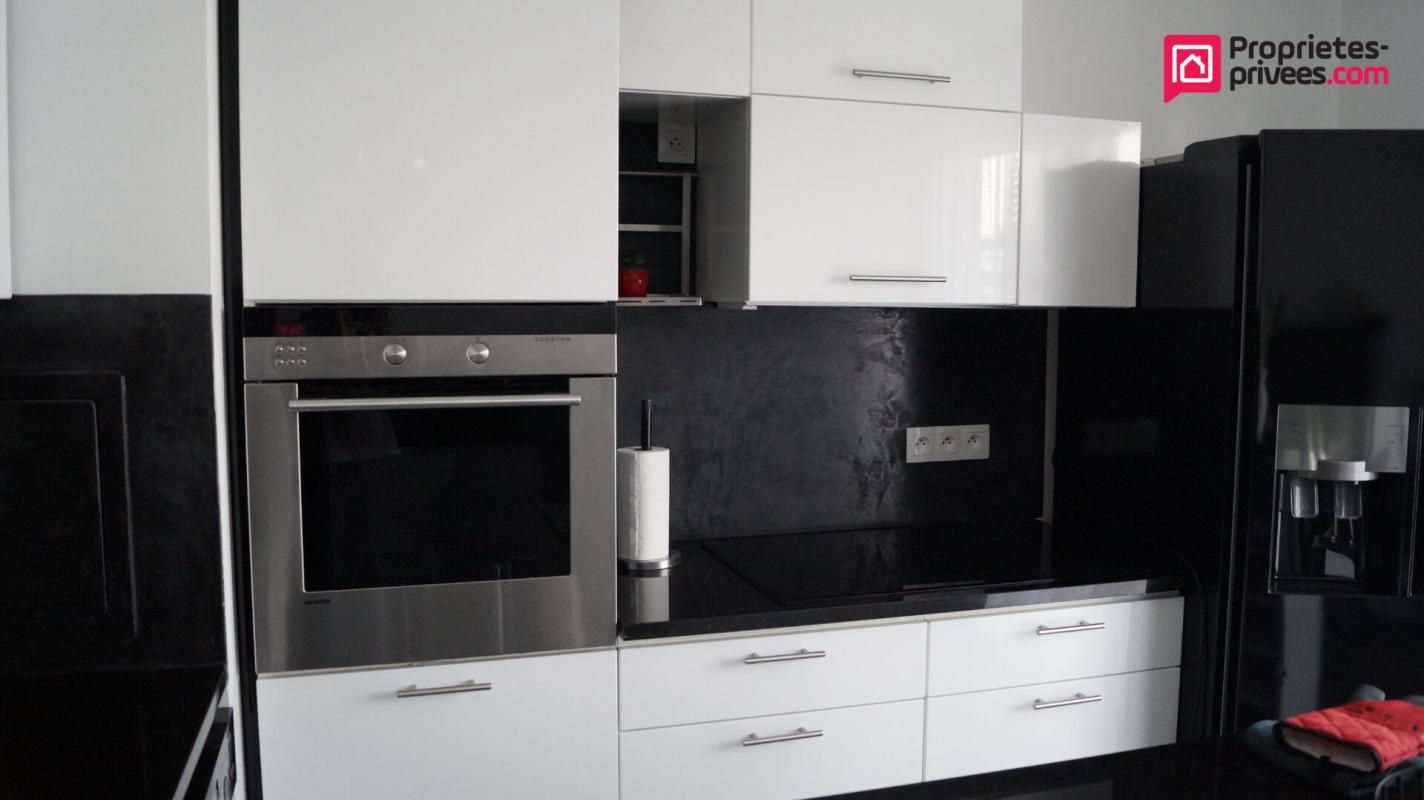 CORBEIL-ESSONNES Appartement 3 pièces meublé neuf et ses 3 balcons 4