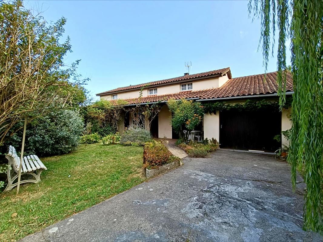 LE TEMPLE-SUR-LOT Maison Le Temple Sur Lot 5 pièce(s) 113 m2 2