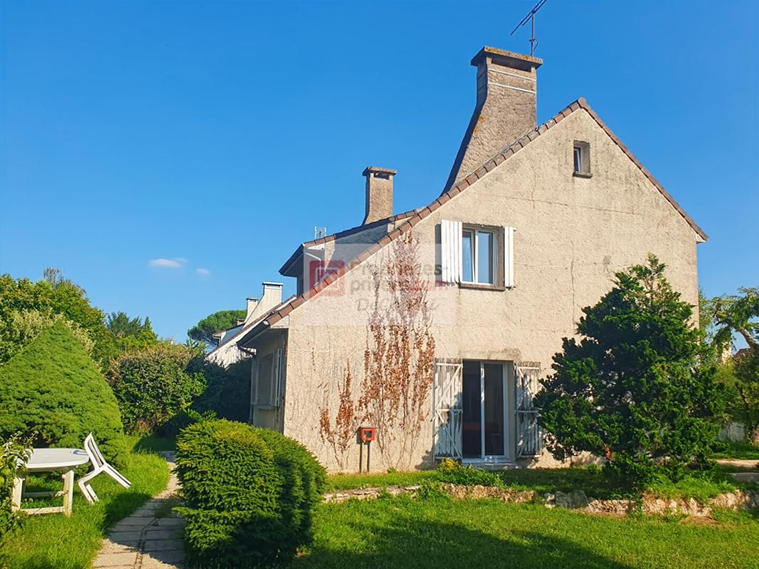 GIF-SUR-YVETTE Maison quartier VATONNE 7 pièces 160 m2 calme et grand jardin 2